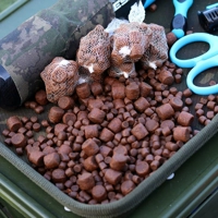 DNA Baits Omega-XTR 8mm Pellets 1kg